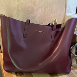 Michael Kors Tote